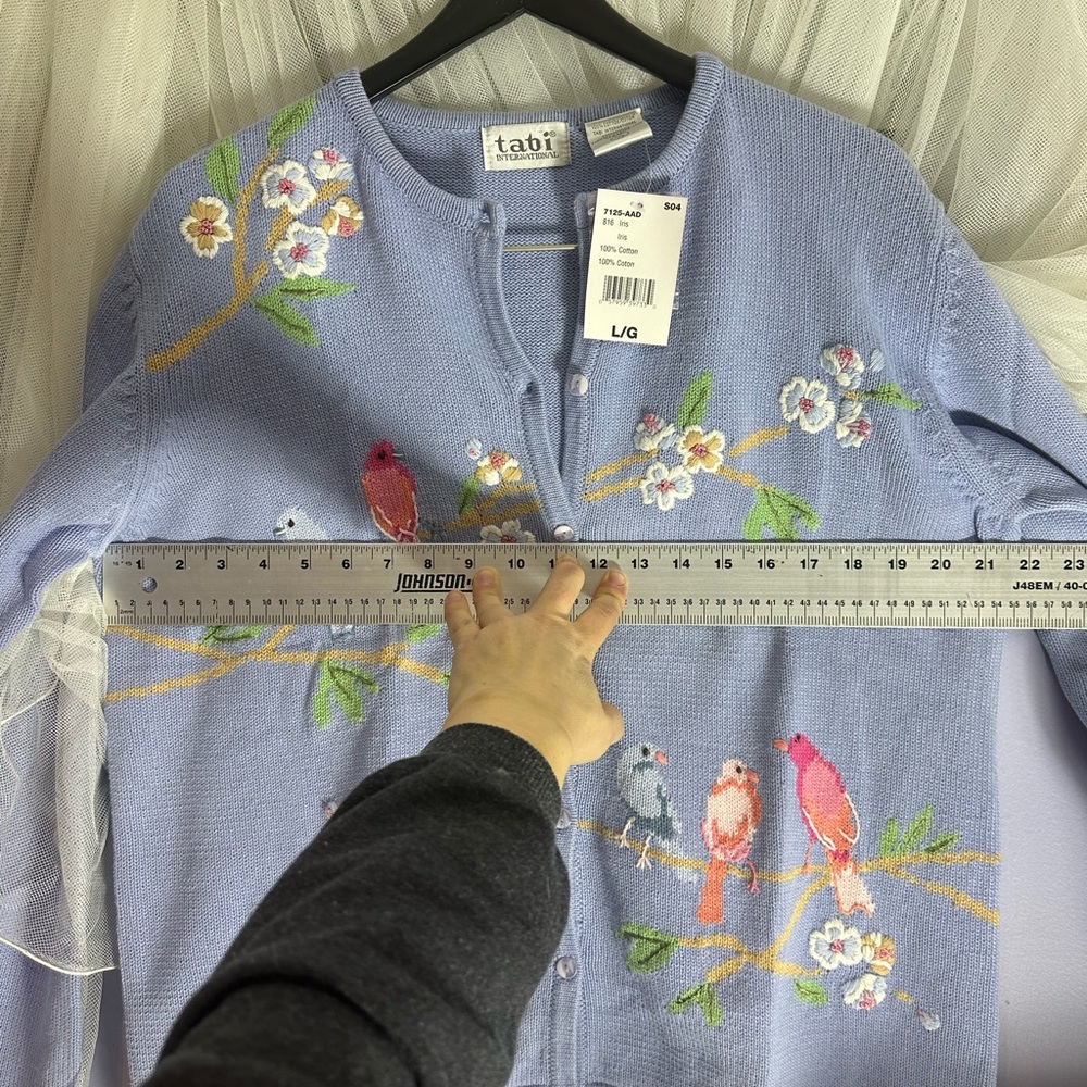 Tabi International NWT pastel cotton button up sweater with floral embroidery - Picture 7 of 7